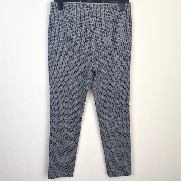 Chico’s So Slimming Patterned Pull On Ankle Pants - Picture 3 of 6